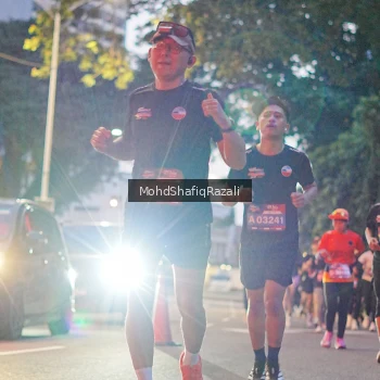 Runner Photo 4067000