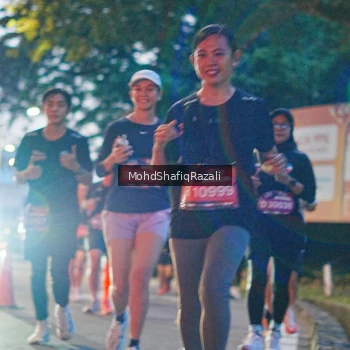 Runner Photo 4067015