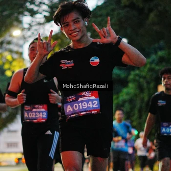 Runner Photo 4067260