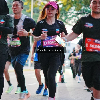 Runner Photo 4067561