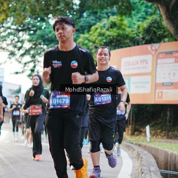 Runner Photo 4067574