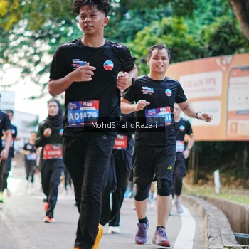 Runner Photo 4067576