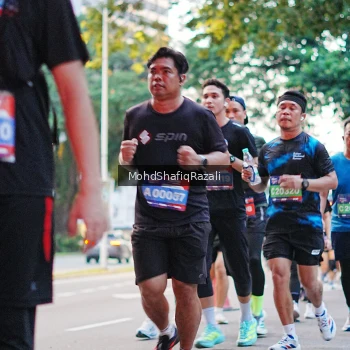 Runner Photo 4067600