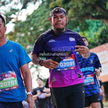 Runner Photo 4067610