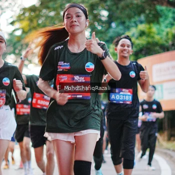 Runner Photo 4067675