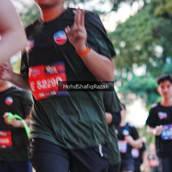 Runner Photo 4067695