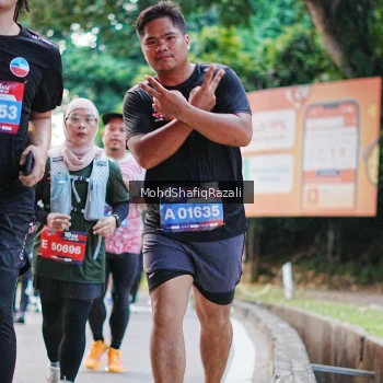 Runner Photo 4067699