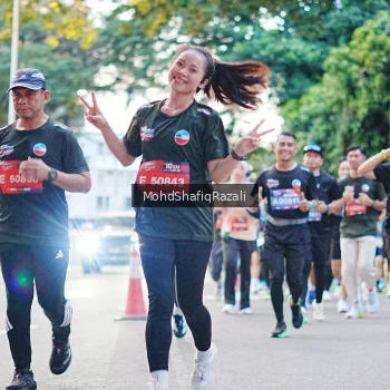 Runner Photo 4067708