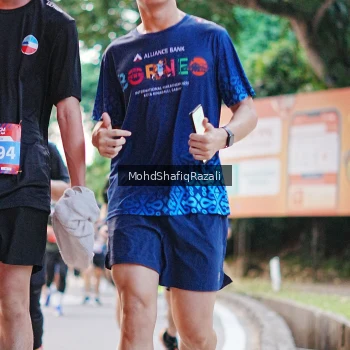 Runner Photo 4067810