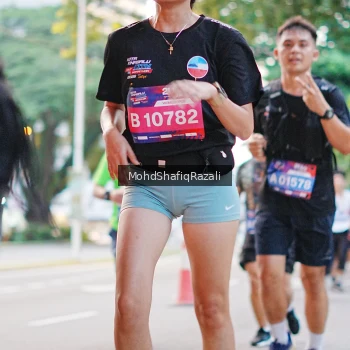Runner Photo 4067819