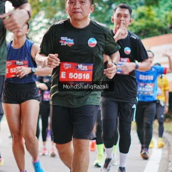 Runner Photo 4067856