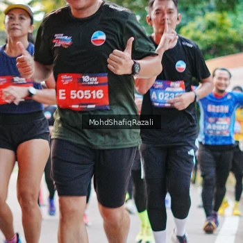 Runner Photo 4067858
