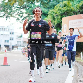 Runner Photo 4067910