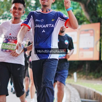 Runner Photo 4067923