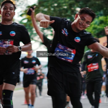 Runner Photo 4068073