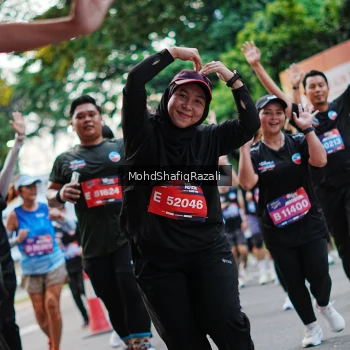 Runner Photo 4068175
