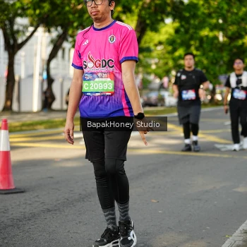 Runner Photo 4068795