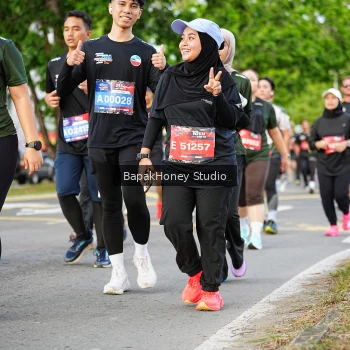 Runner Photo 4069104