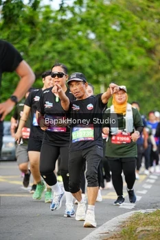 Runner Photo 4069178