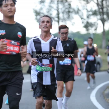 Runner Photo 4069612