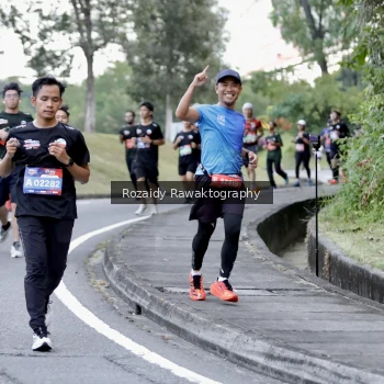 Runner Photo 4069639