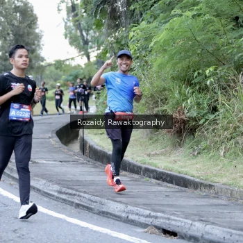 Runner Photo 4069645