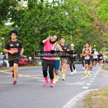 Runner Photo 4069698