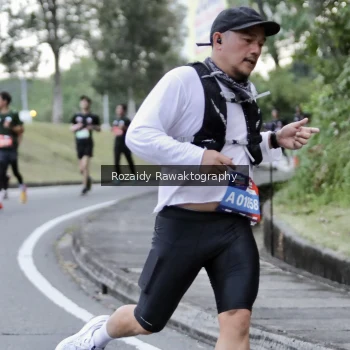 Runner Photo 4069753