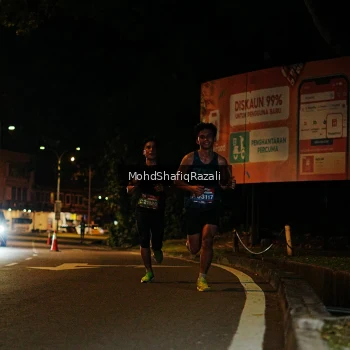 Runner Photo 4069900