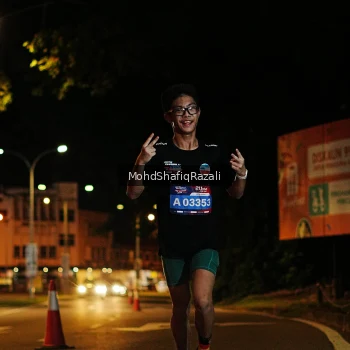 Runner Photo 4069941
