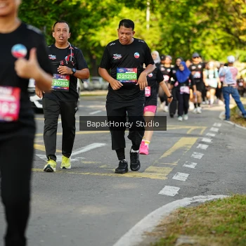 Runner Photo 4070521