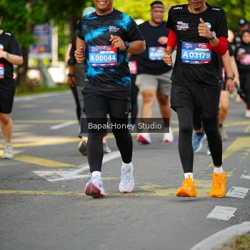 Runner Photo 4070574