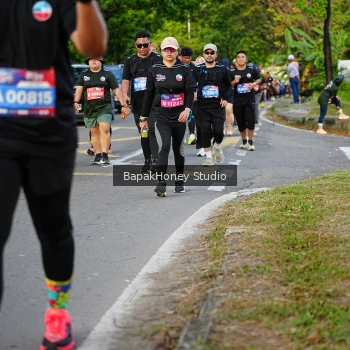 Runner Photo 4070658