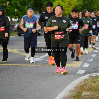 Runner Photo 4070680