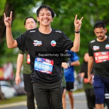 Runner Photo 4070859