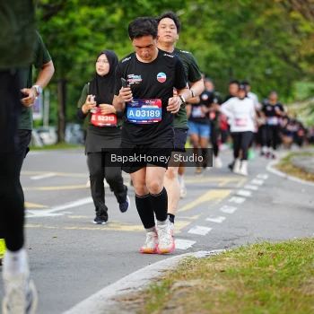Runner Photo 4070876