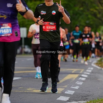 Runner Photo 4070968