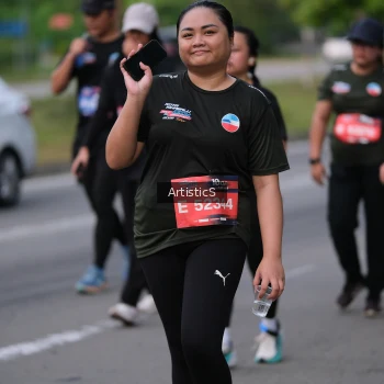 Runner Photo 4070975