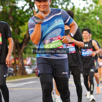 Runner Photo 4070994