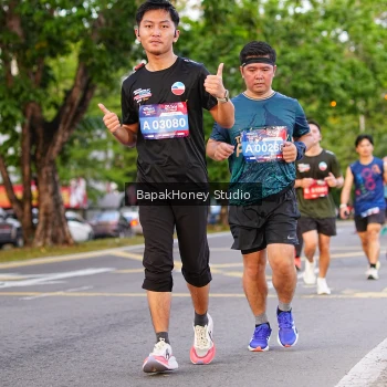 Runner Photo 4071005