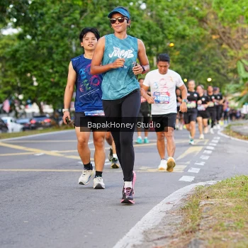 Runner Photo 4071008
