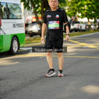 Runner Photo 4071179