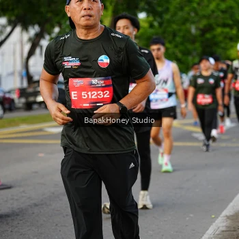 Runner Photo 4071289