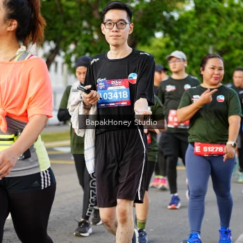 Runner Photo 4071301