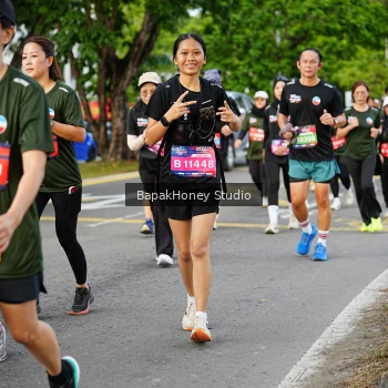 Runner Photo 4071315
