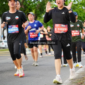 Runner Photo 4071347