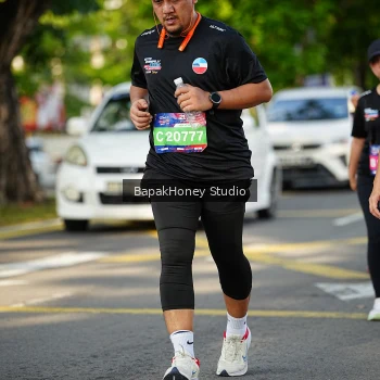 Runner Photo 4071429