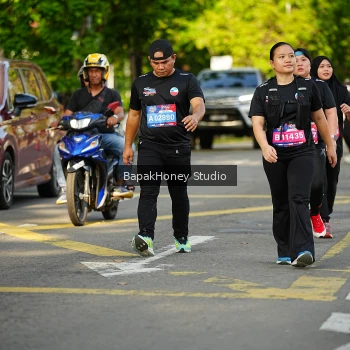 Runner Photo 4071446