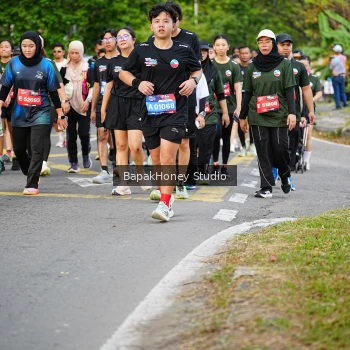 Runner Photo 4071543