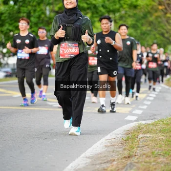 Runner Photo 4071566